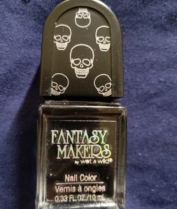 Wet n wild lot of 2 fantasy maker polish black